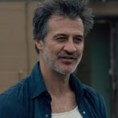 『ストレンジャー・シングス』シーズン1 ロニー・バイヤーズ（ロス・パートリッジ）