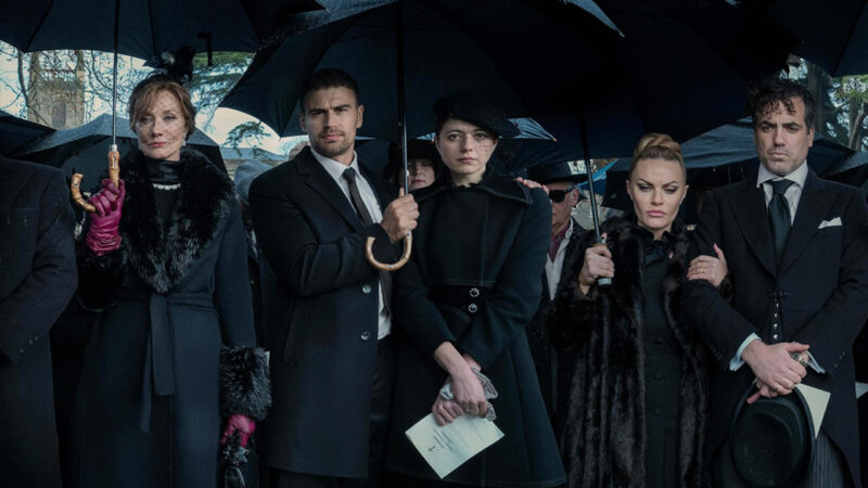 Netflixドラマ『ジェントルメン』第1話でハルステッド公爵の葬儀に立ち会う家族