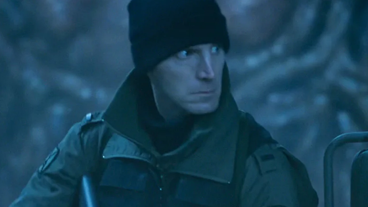 『ストレンジャー・シングス』ロバート・エイカーズ｜アレックス・ブロウ